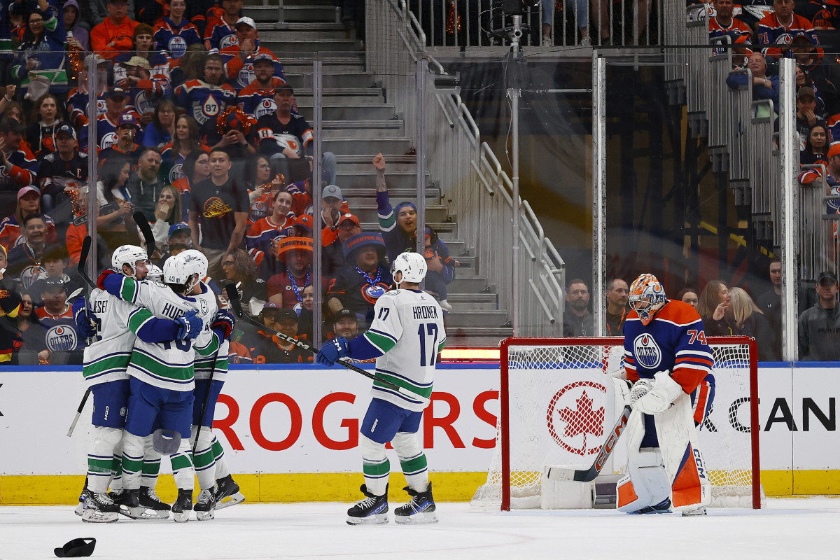 Silovs' Sensational Performance Leads Canucks To Game 3 Win Over The ...