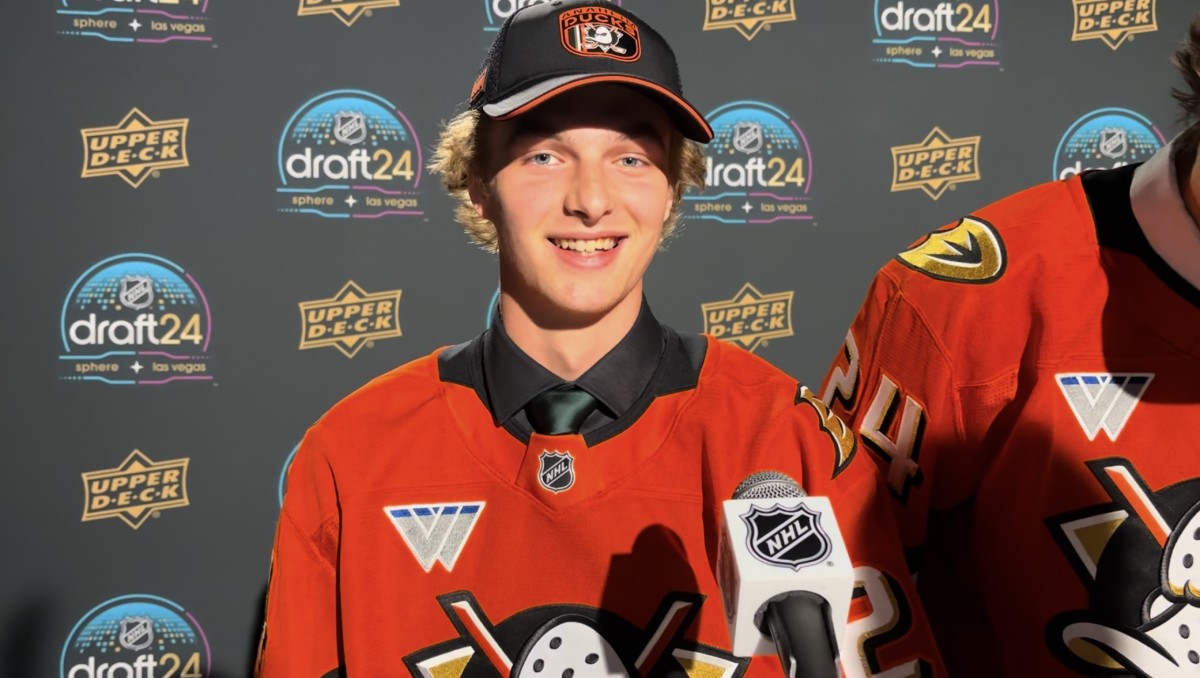 Ducks select Tarin Smith with 79th overall pick - The Hockey News ...