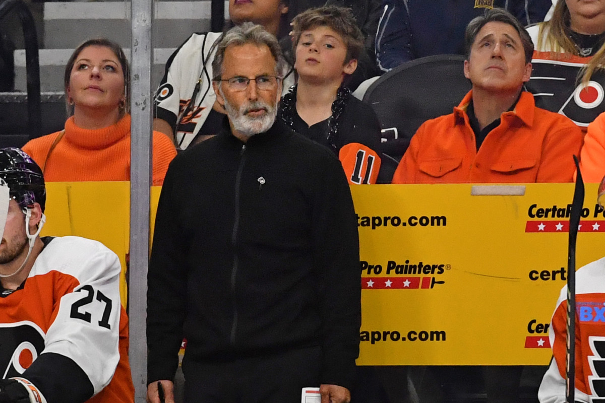 Philadelphia Flyers head coach John Tortorella against the Washington Capitals at Wells Fargo Center.