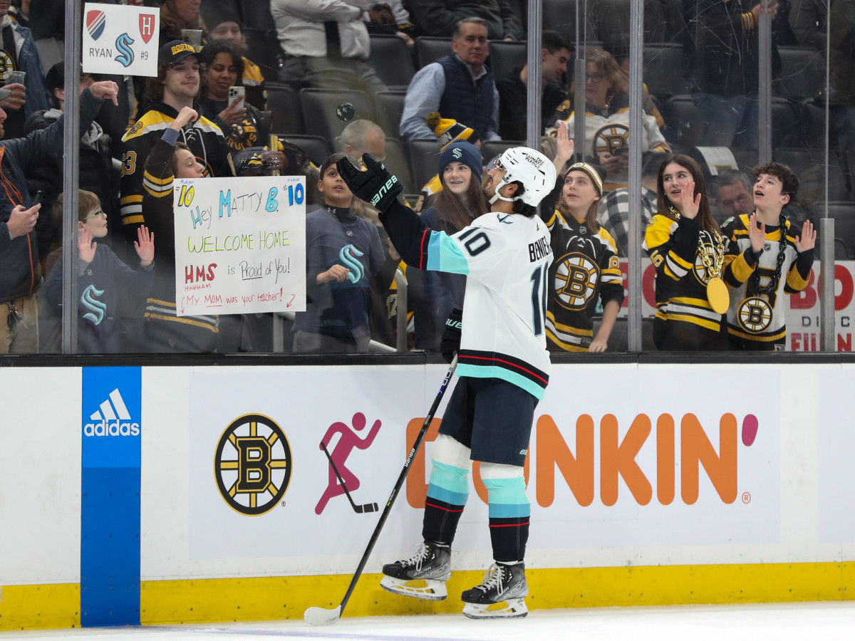 Martin Jones makes 27 saves as Kraken beat Bruins 3-0 - The San