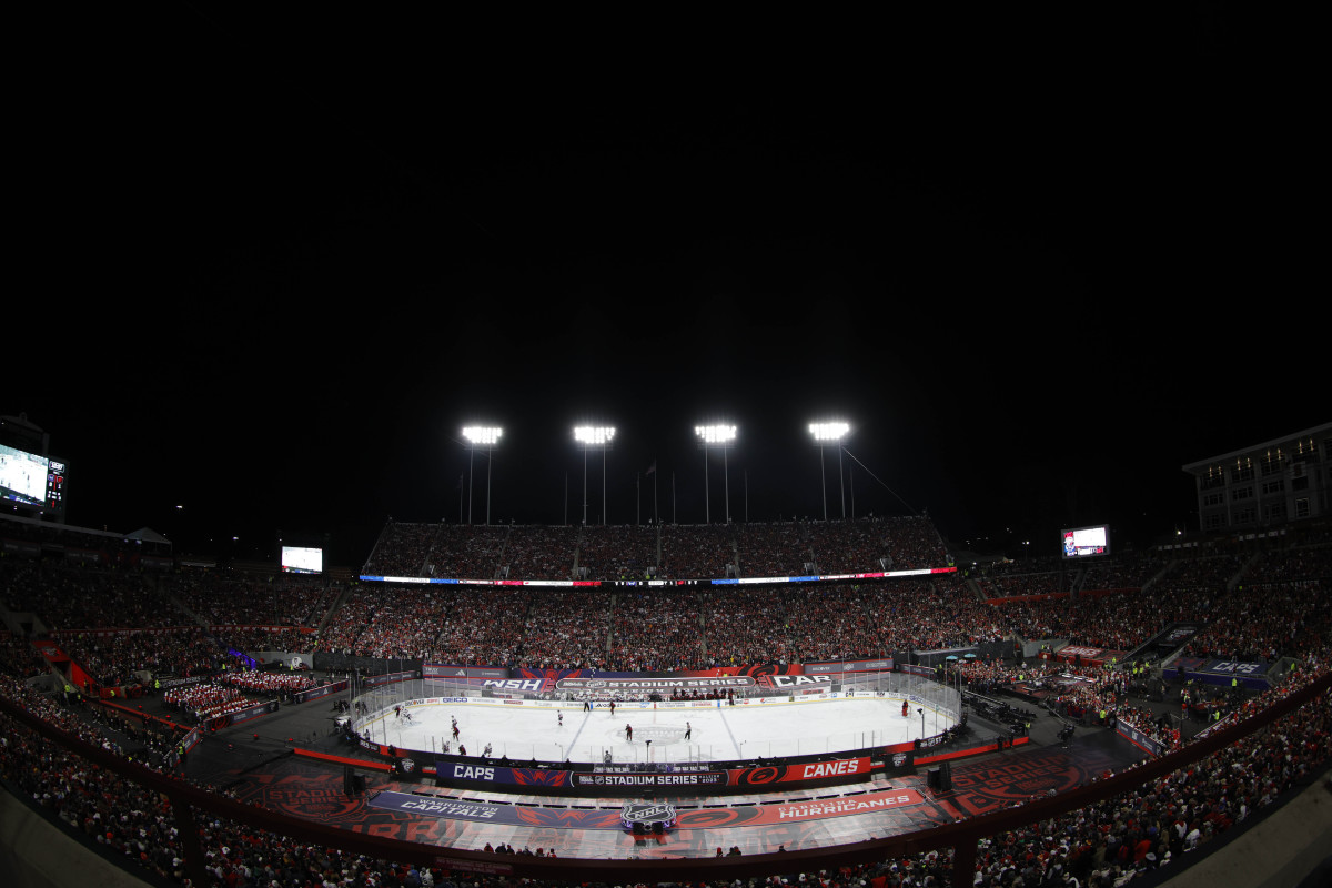 Photos from the NHL Stadium Series outdoor game between Carolina