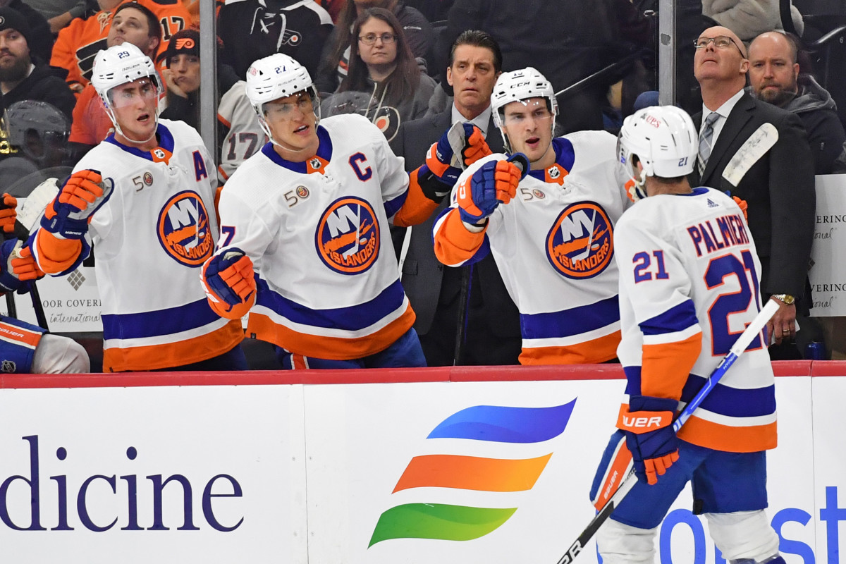 Islanders & Leadership Decisions - The Hockey News New York Islanders ...