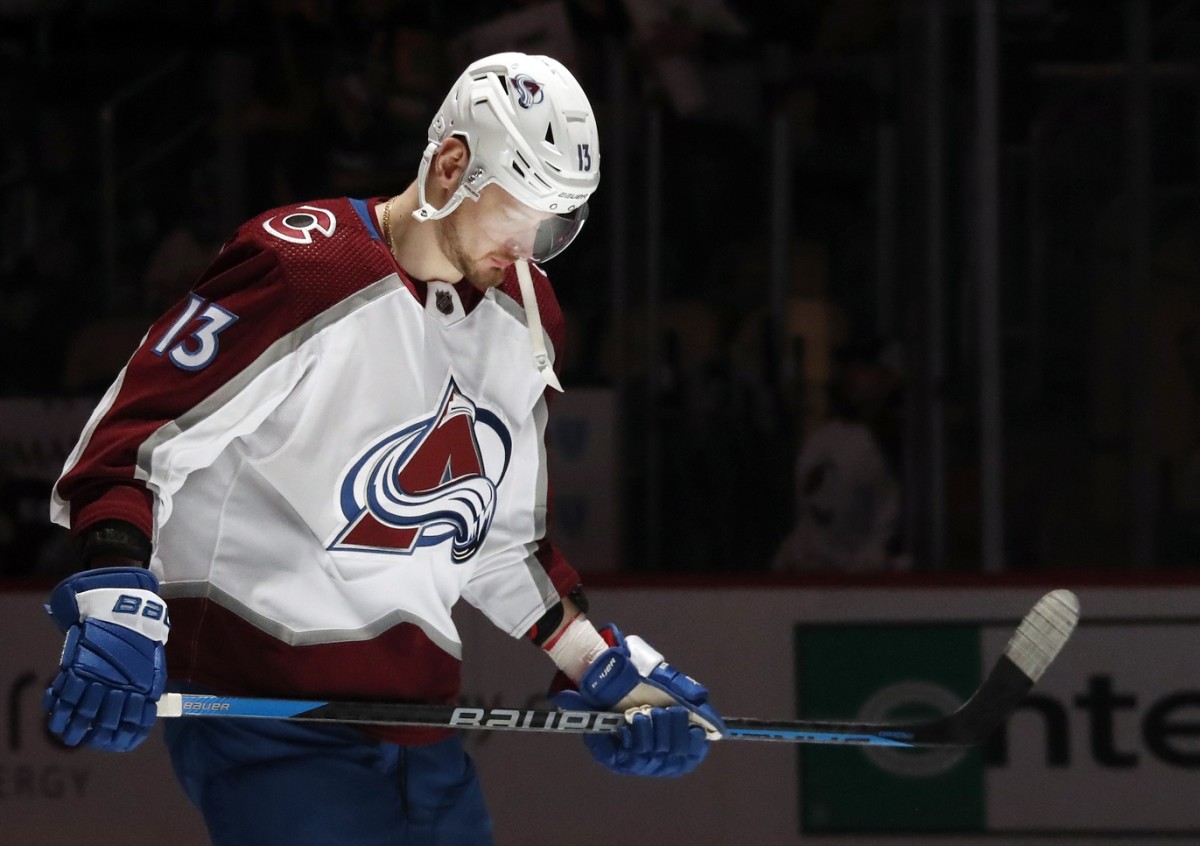 Colorado Avalanche Make Changes to Road Unis for 2021-22