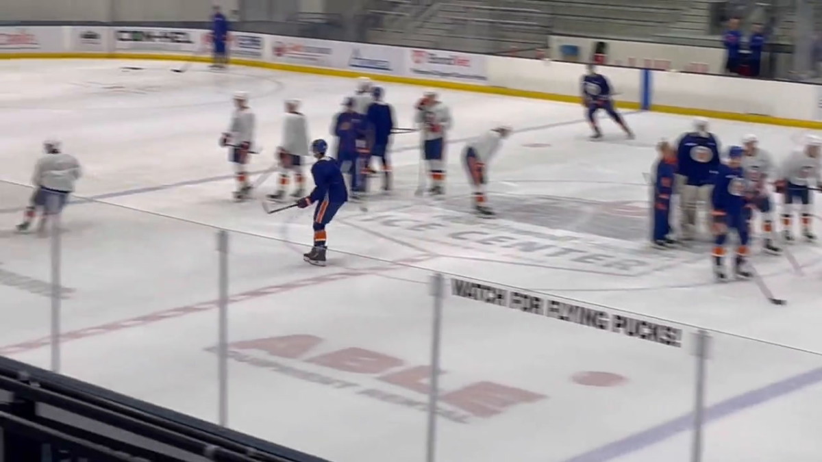 NHL Draft 2022: New York Islanders select Isaiah George at 98th overall -  Lighthouse Hockey