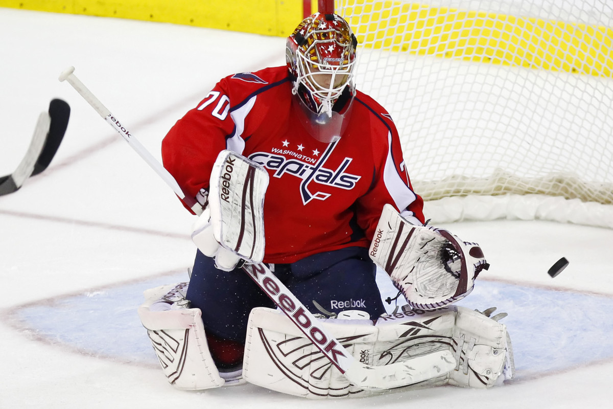 NHL Playoffs 2011: Capitals Call Up Braden Holtby From AHL Hershey