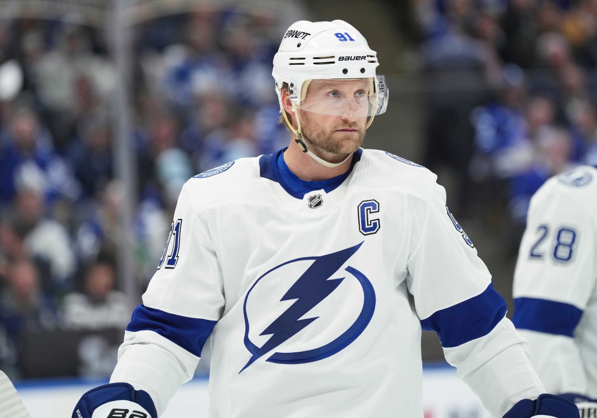 Lightning start the healing process with new Steven Stamkos commercial