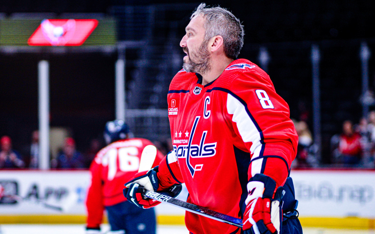 Ovechkin Testing Out New Stick Ahead Of Season, Possibly Moving On From  Ribcor Trigger ASY - The Hockey News Washington Capitals News, Analysis and  More