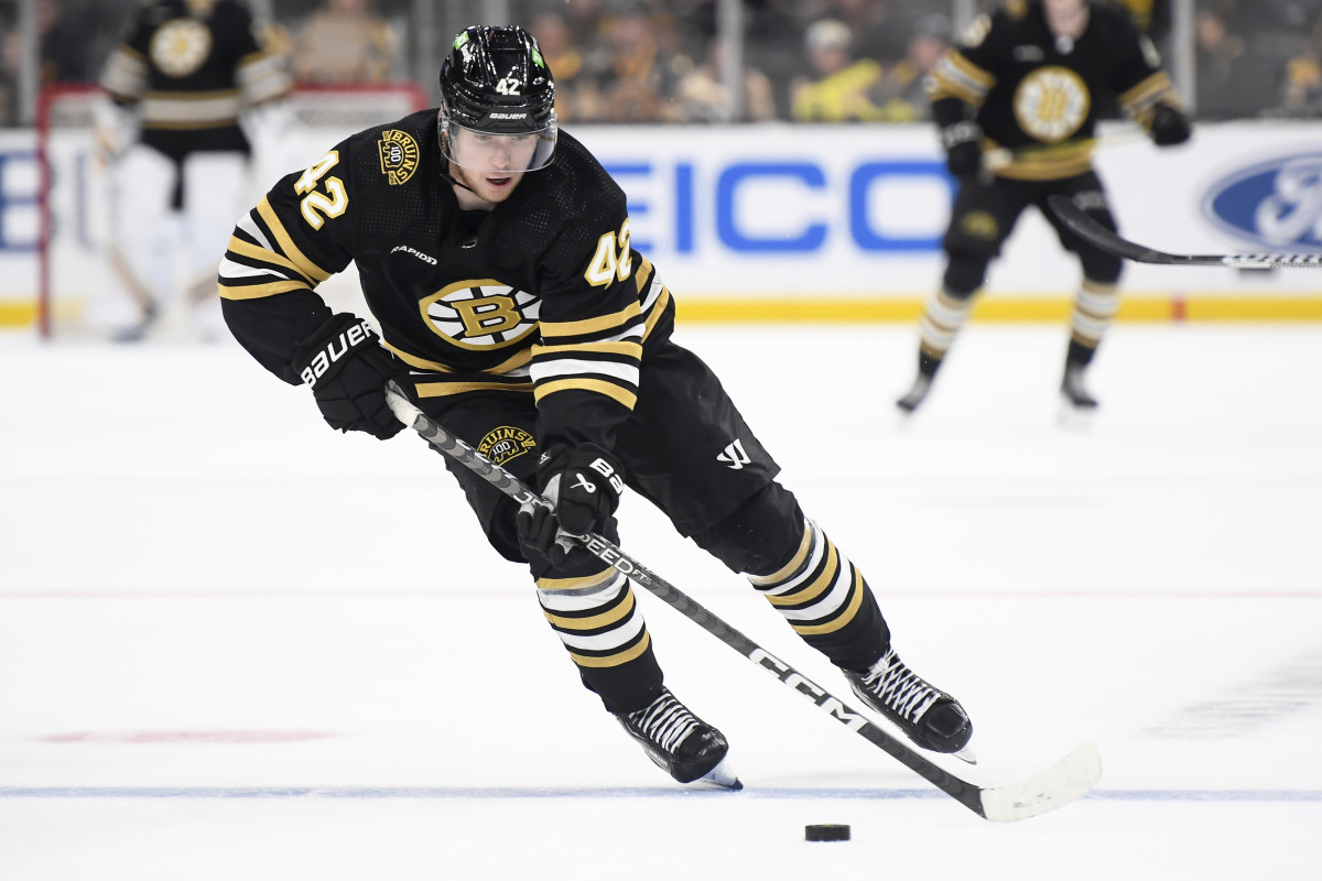 Beecher scores in Boston Bruins preseason opener