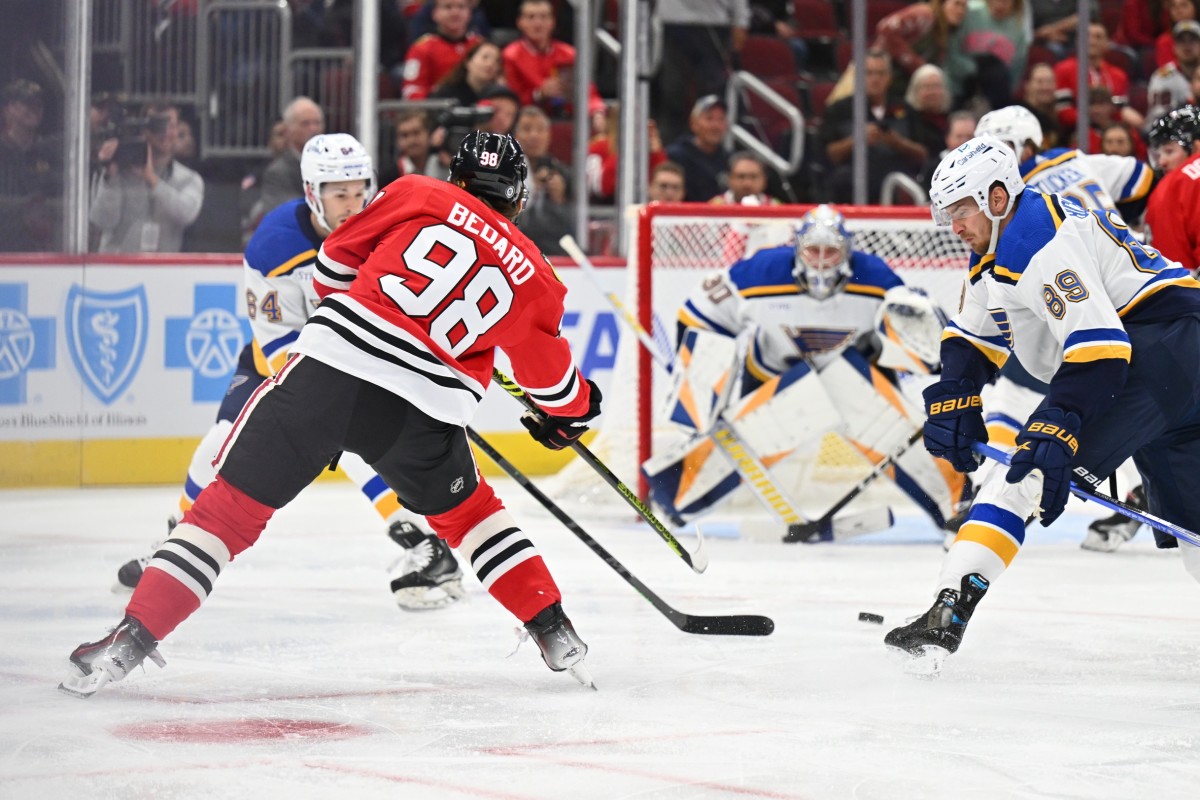 Blackhawks double up Penguins in Connor Bedard's NHL debut