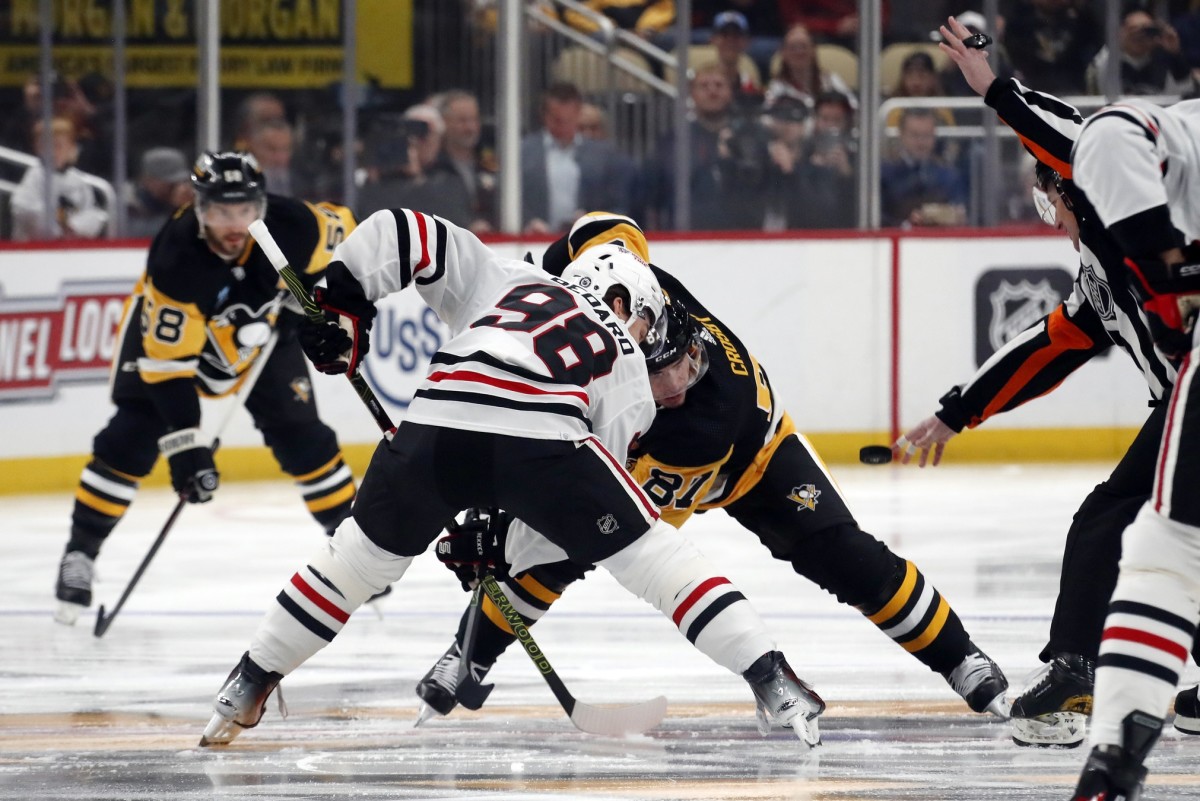 Bedard has assist in NHL debut, Blackhawks beat Crosby, Penguins 4