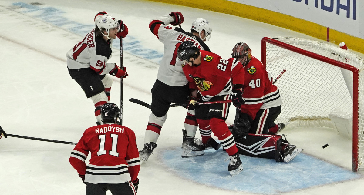 Devils Depth Players Propel Team to 4 2 Victory Over Blackhawks