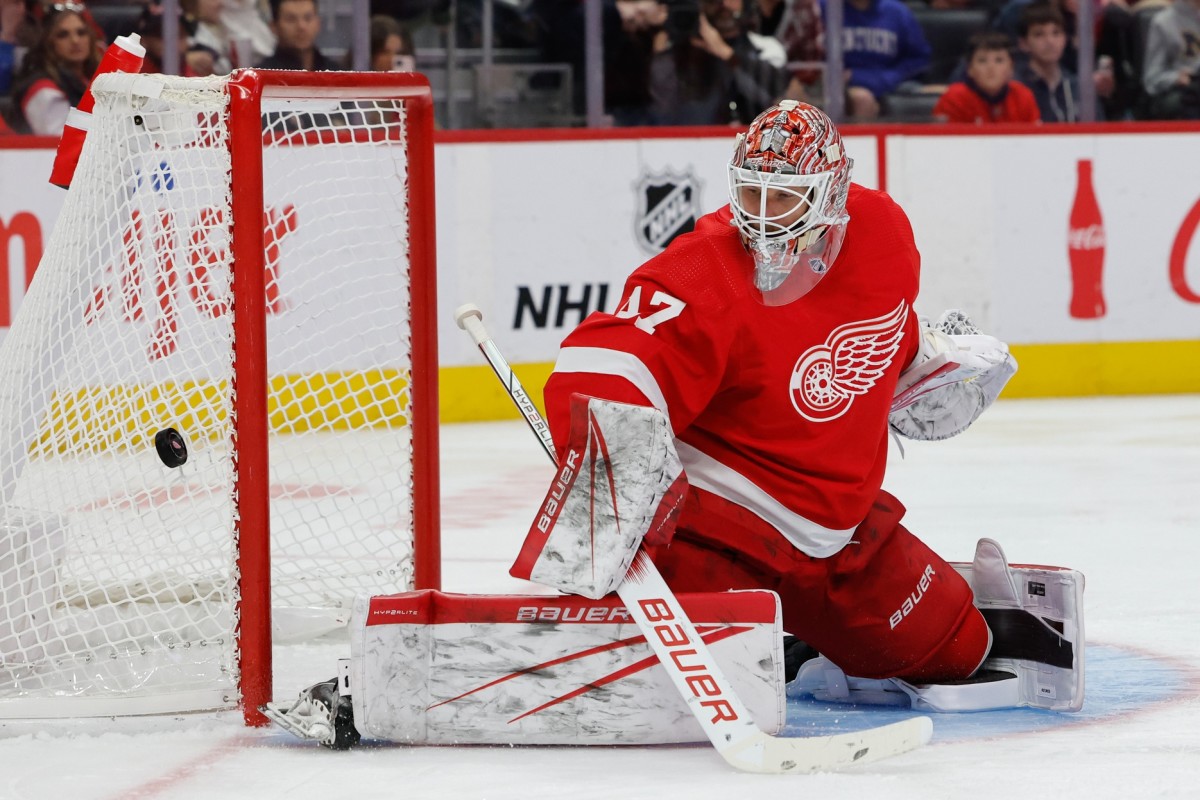 Insider Suggests Oilers Should Target Red Wings Goalie - The Hockey News  Edmonton Oilers News, Analysis and More