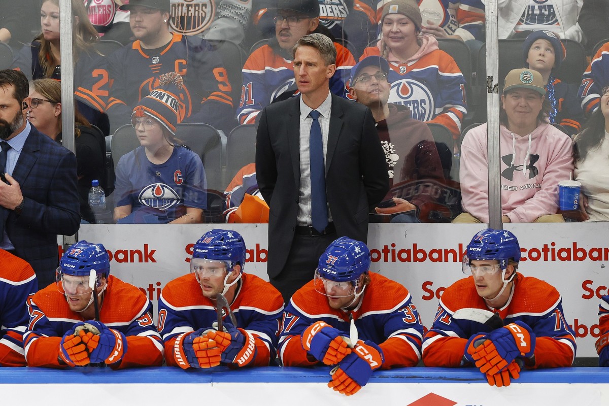 Edmonton Oilers head coach Kris Knoblauch