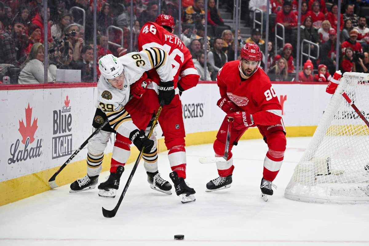 Morgan Geekie Returns, Boston Bruins Face Detroit Red Wings on Black ...