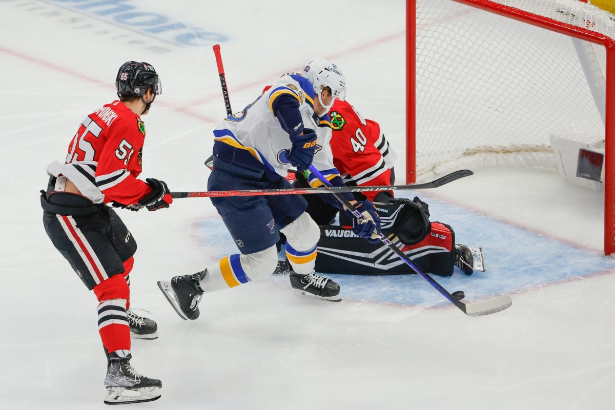 Jake Neighbours scores 2 goals as St. Louis Blues beat Chicago Blackhawks  4-2