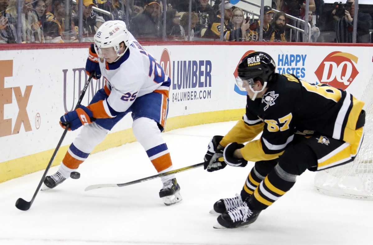 Pittsburgh Penguins vs. New York Islanders Long Island Battle The