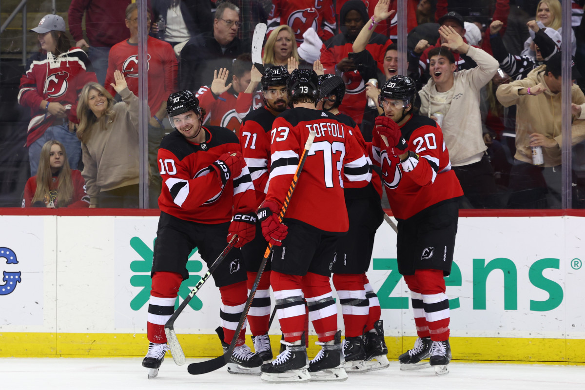 Devils’ Unlikely Duo of Alexander Holtz and Michael McLeod Continue to ...