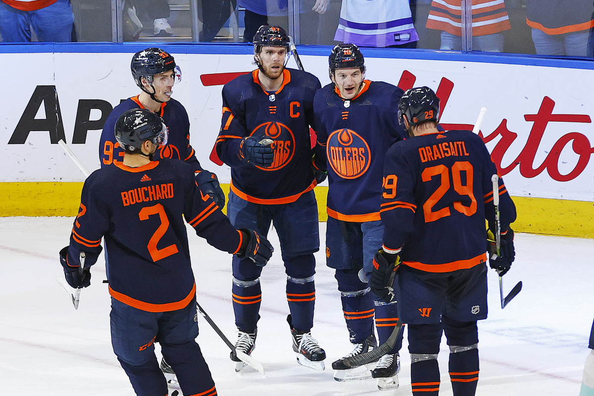 Oilers Join Three NHL Teams That Won 13 Straight In Past Decade - The ...