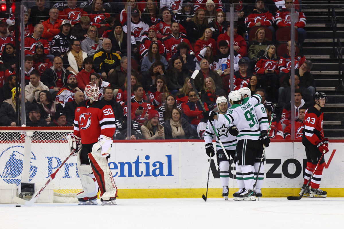 Dallas stars vs new jersey sale devils