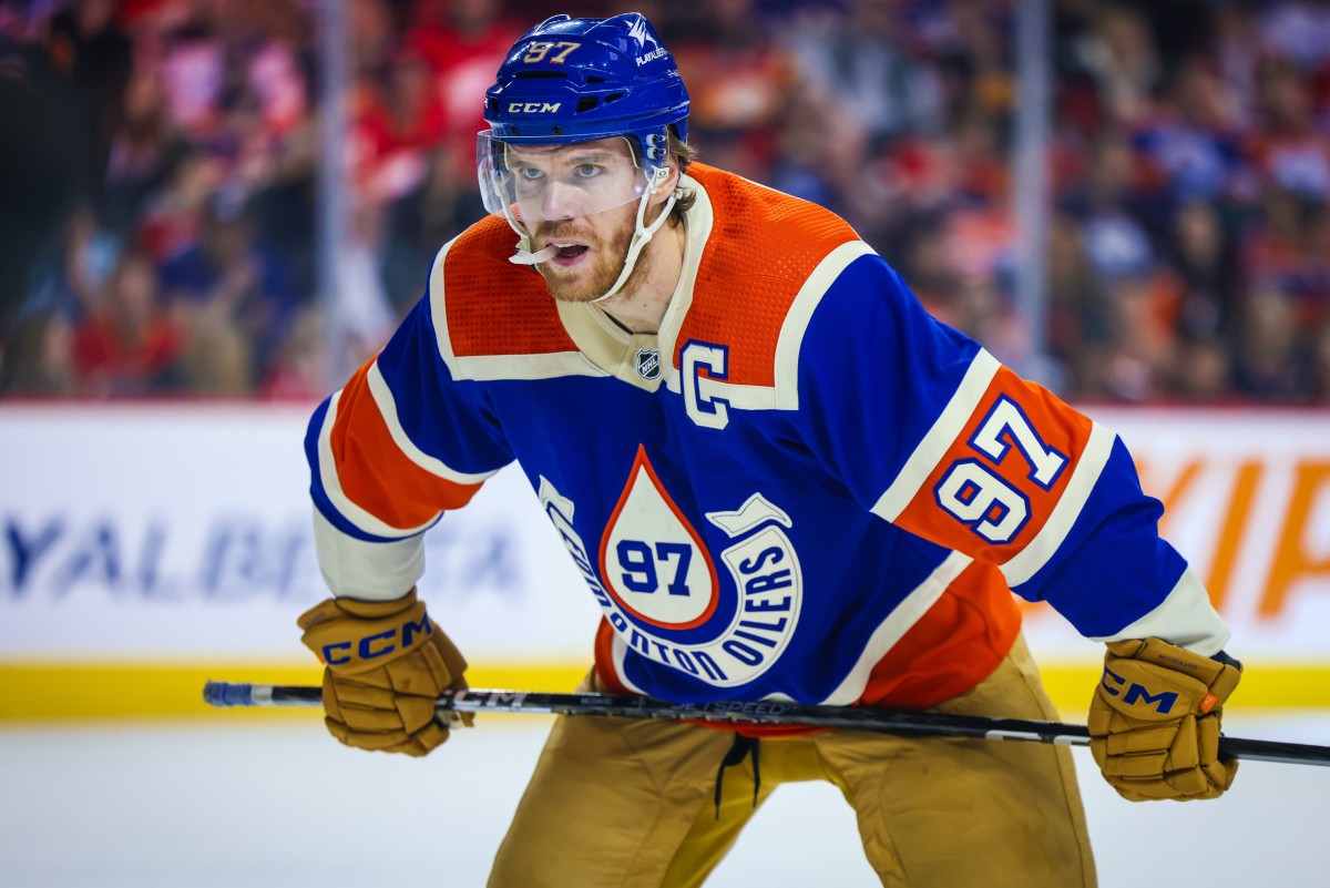 Connor McDavid Rewarded For Stellar Week - The Hockey News Edmonton Oilers  News, Analysis and More