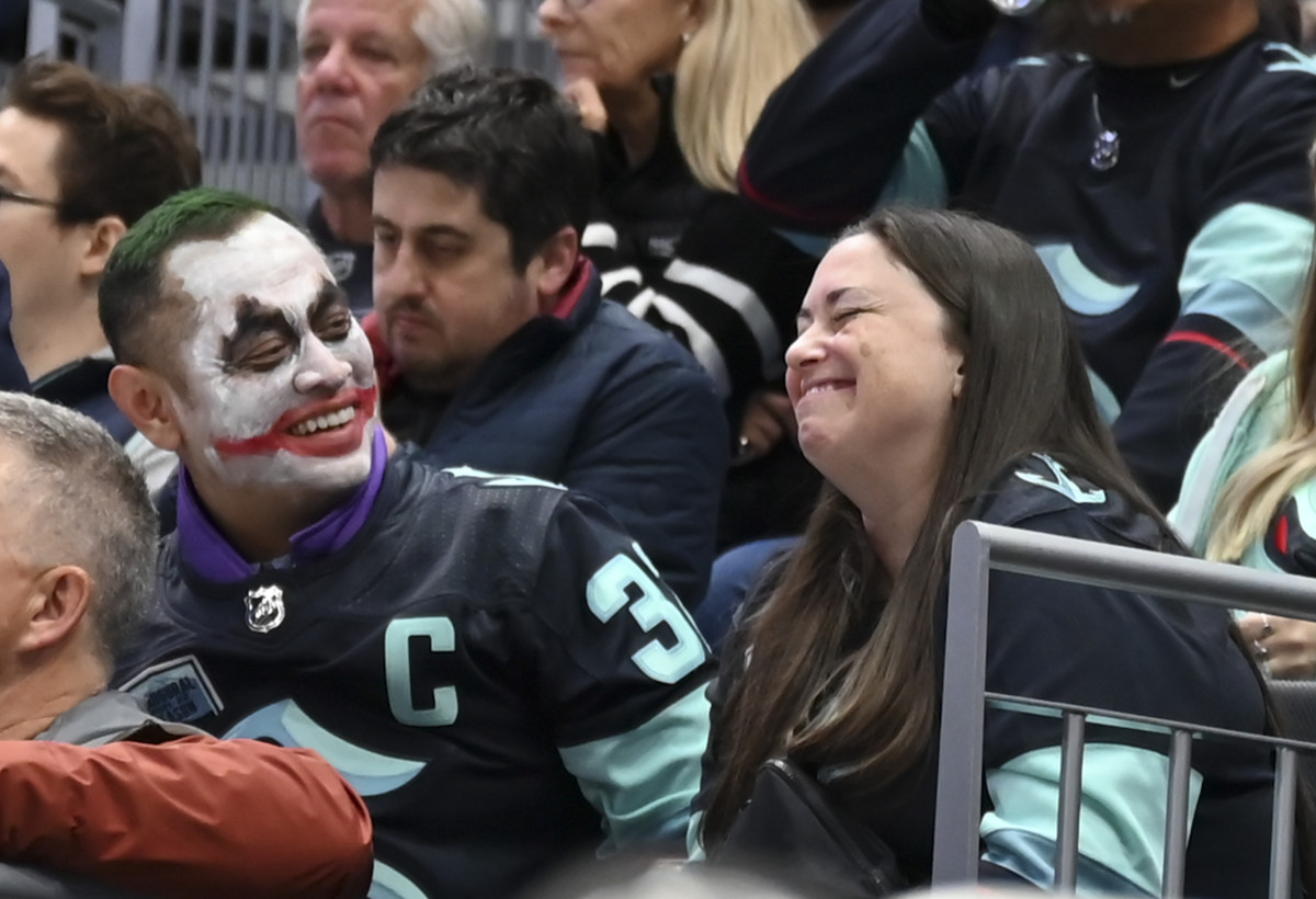 Celebrating Spooky Season In Seattle The Hockey News Seattle Kraken