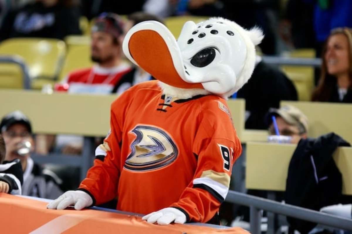 Los Angeles Kings Vs. Anaheim Ducks: Mascot Showdown! - The Hockey News